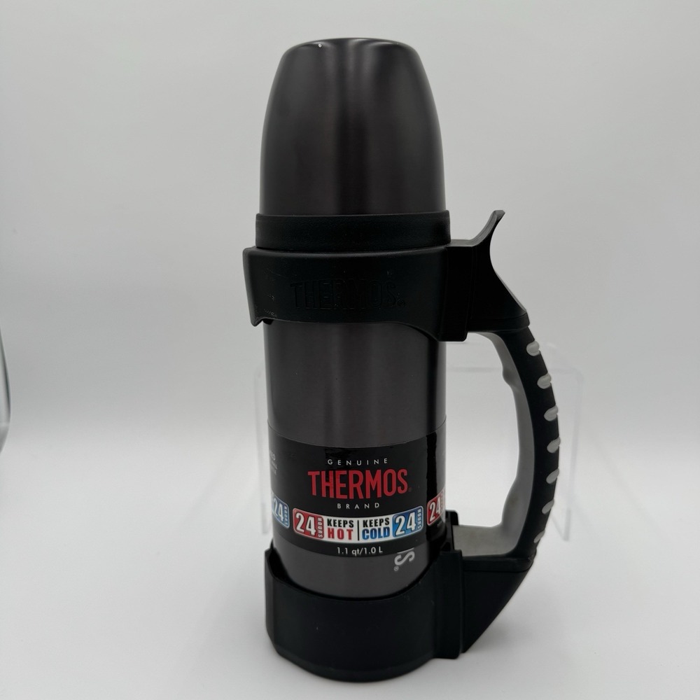 Thermos 1.1 qt Vacuum Insulated Stainless Steel Bottle Gunmetal 2510GMT2 24 Hour